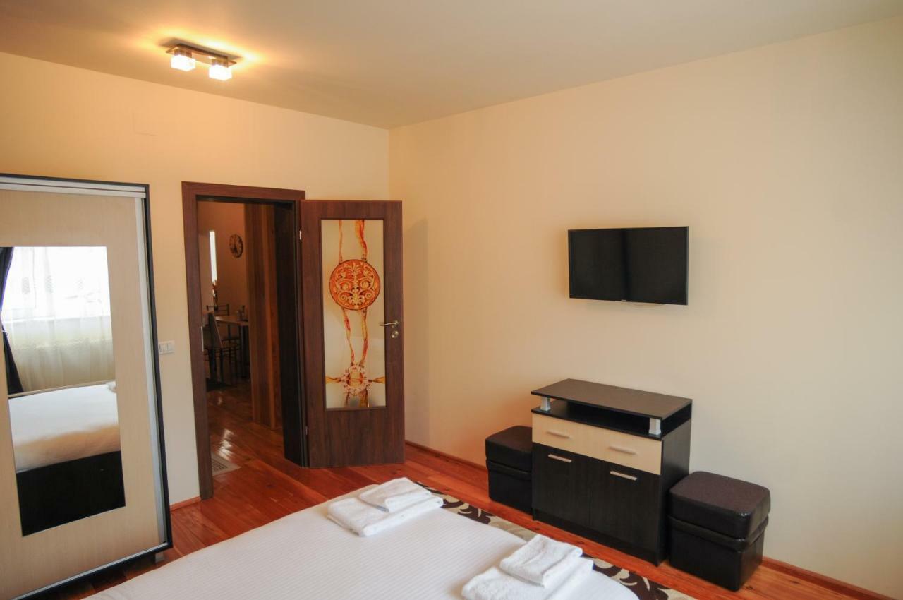 Casa Di Luca Apartment Brasov Ngoại thất bức ảnh