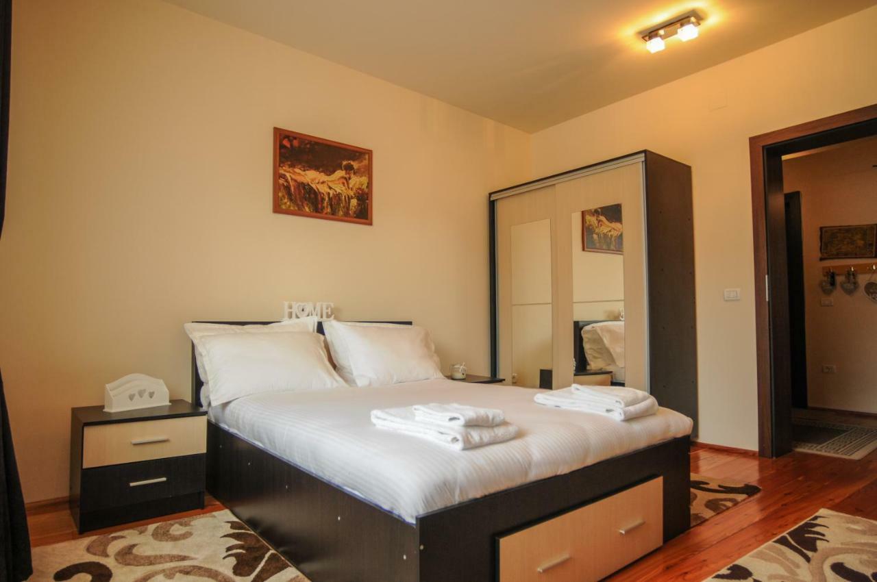 Casa Di Luca Apartment Brasov Ngoại thất bức ảnh